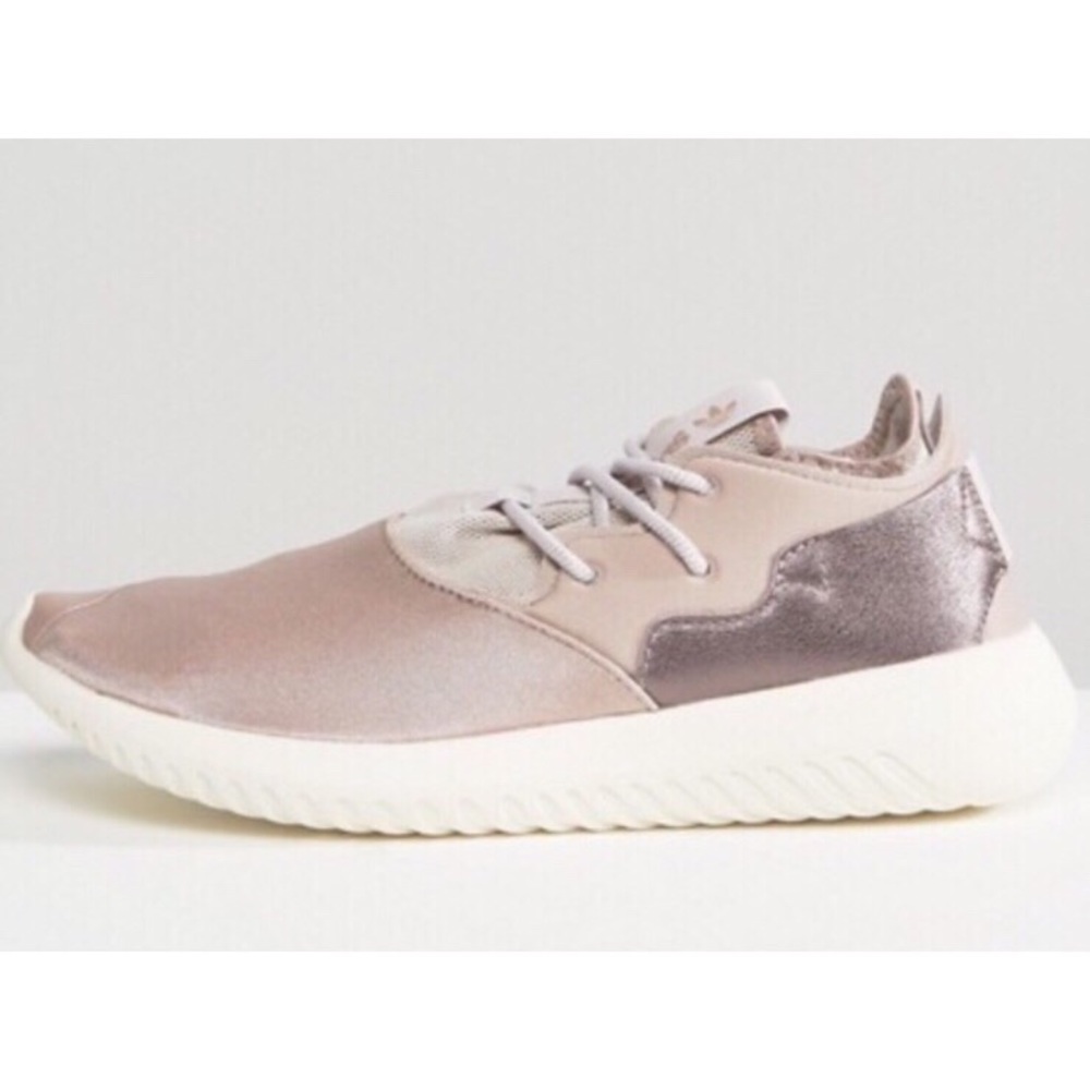 NWOT Adidas Sneakers
